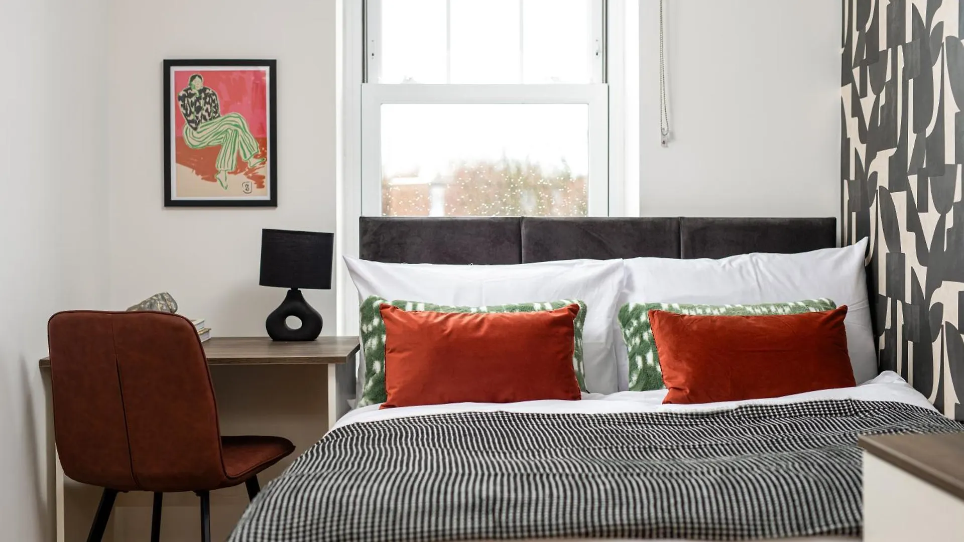 Apartment Stylish-5Bed-5Bath-Freeparking-By Fabaccommodation Bristol United Kingdom