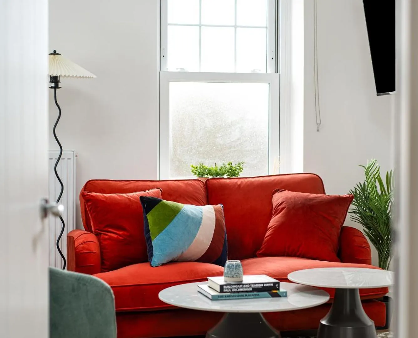 Stylish-5Bed-5Bath-Freeparking-By Fabaccommodation Bristol